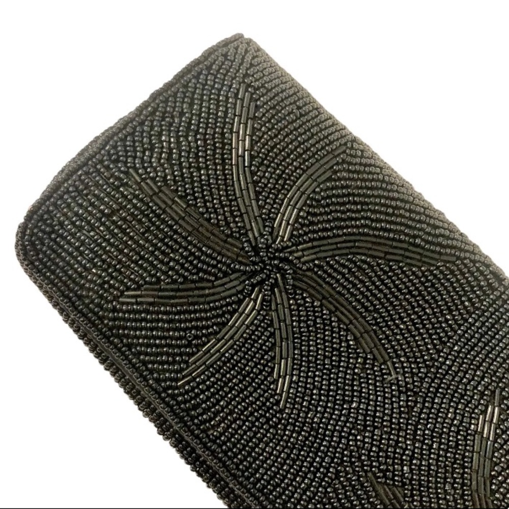 Vintage beaded black starburst wallet clutch with snap button